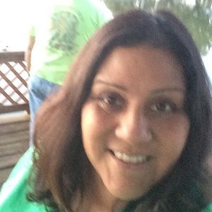 Meet your Posher, Debra